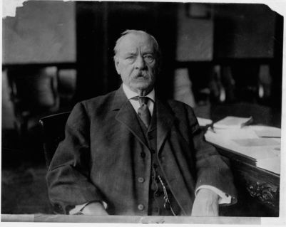 grover-cleveland-at-desk-640459669-5b660c9246e0fb0025ffa2ee